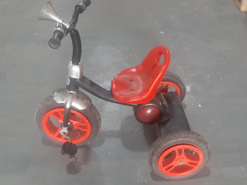 Triciclo Divertido para Criaturas: Diversión y Estabilidad para los Más Pequeños